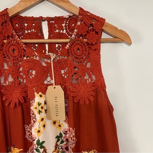 Blu Pepper Dresses & Skirts - Blu Pepper Boho Rust Floral Crochet Mini Dress Size M NEW